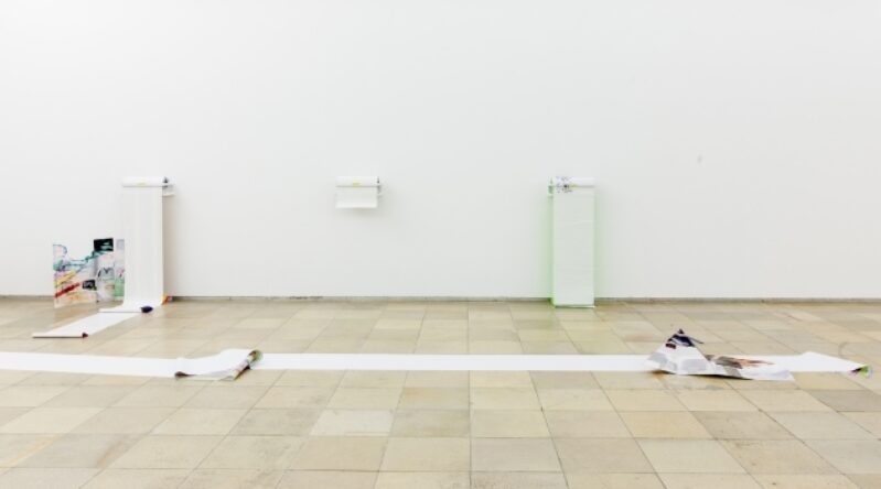 Sara MacKillop: Installationsansicht Haus der Kunst, 2016 Foto: Maximilian Geuter