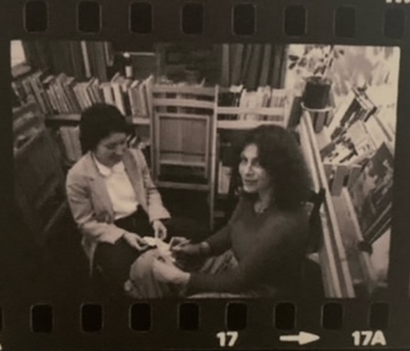 Foto in Lillemor's Frauenbuchladen, 1975, Foto Sabine Holm