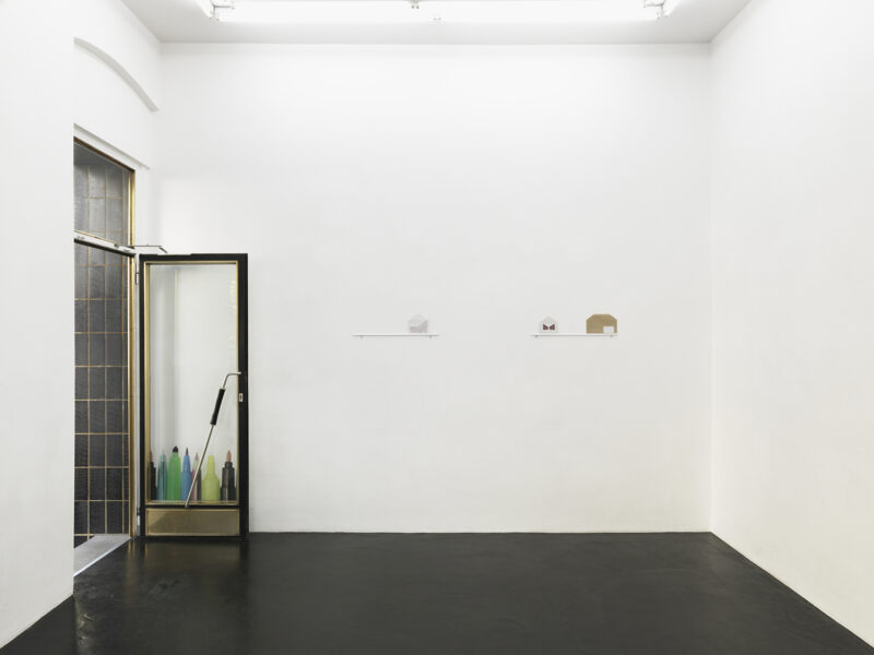 Sara MacKillop: Pen fence/ Envelope Houses installation view, 2014 dimensions variable, Courtesy the artist and Clages Gallery
