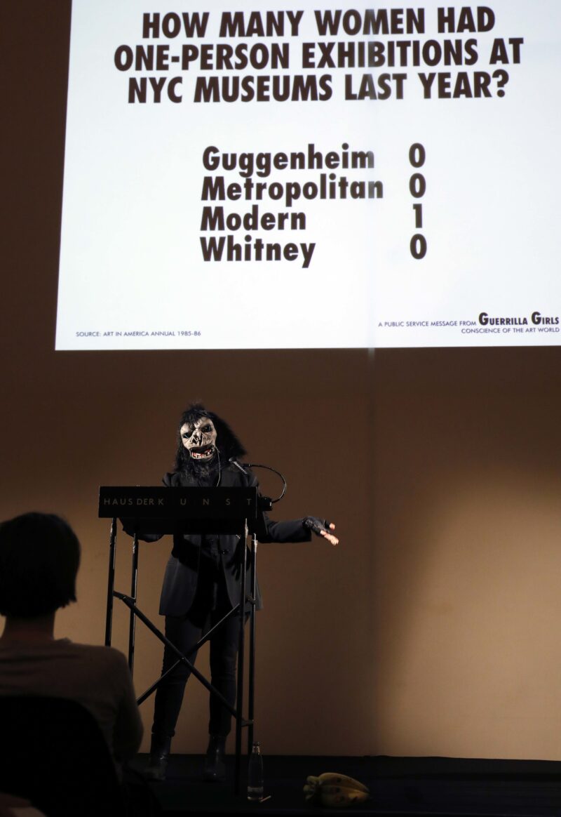 Lecture Performance, 2019, Haus der Kunst, Photo: Marion Vogel