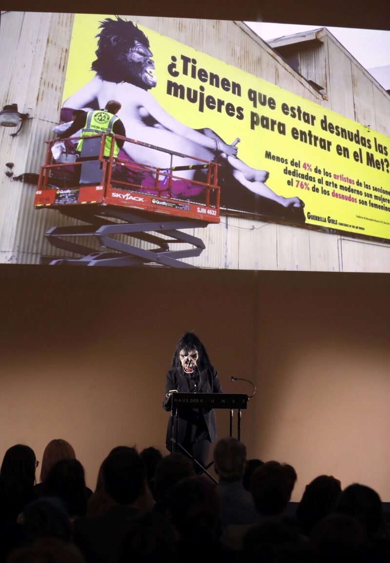 Lecture Performance, 2019, Haus der Kunst, Photo: Marion Vogel