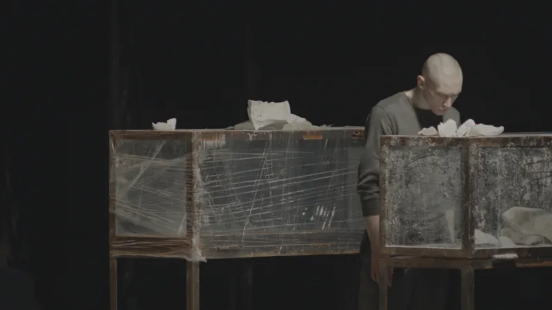 Polina Kanis. The Procedure [Die Maßnahme] 2017; Videoinstallation; HD; (Farbe, Ton); 25:23 Min; Courtesy of the Artist