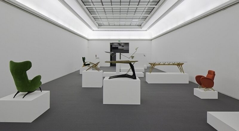 Installationsansicht Carlo Mollino – Maniera moderna, Haus der Kunst, 2011, Foto Jyrgen Ueberschär