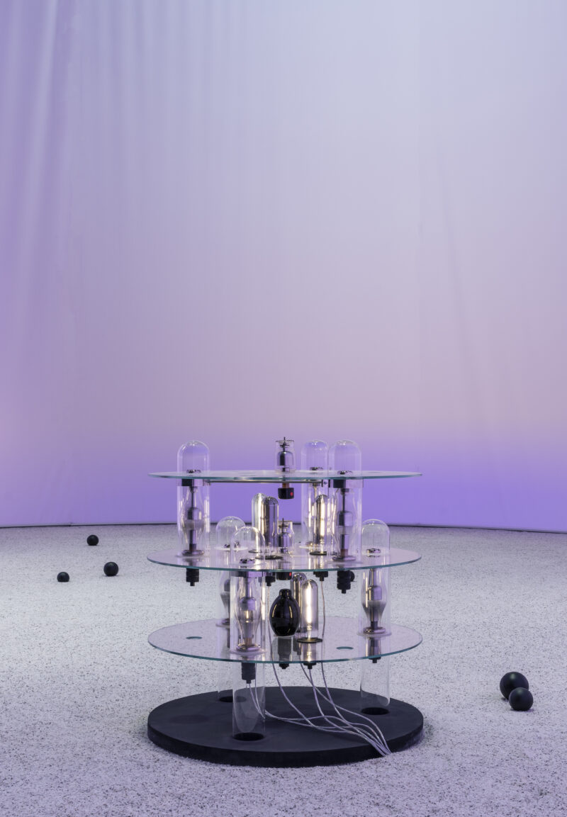 Carsten Nicolai, “transmitter / receiver – the machine and the gardener”, 2022, Installation view Haus der Kunst, Photo Max Geuter