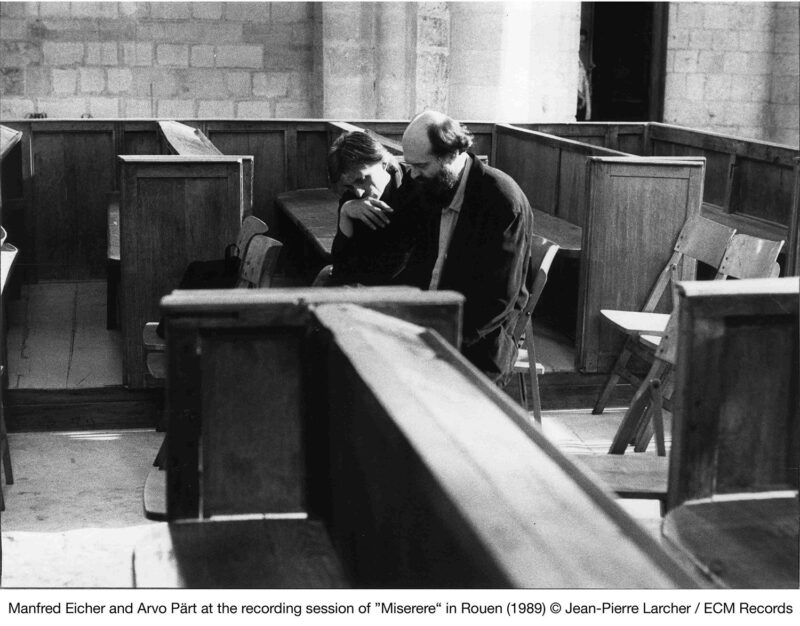 Manfred Eicher and Arvo Pärt at the recording sesssion of „Miserere“ in Rouen 1989 Photo: Jean-Pierre Larcher ECM Records