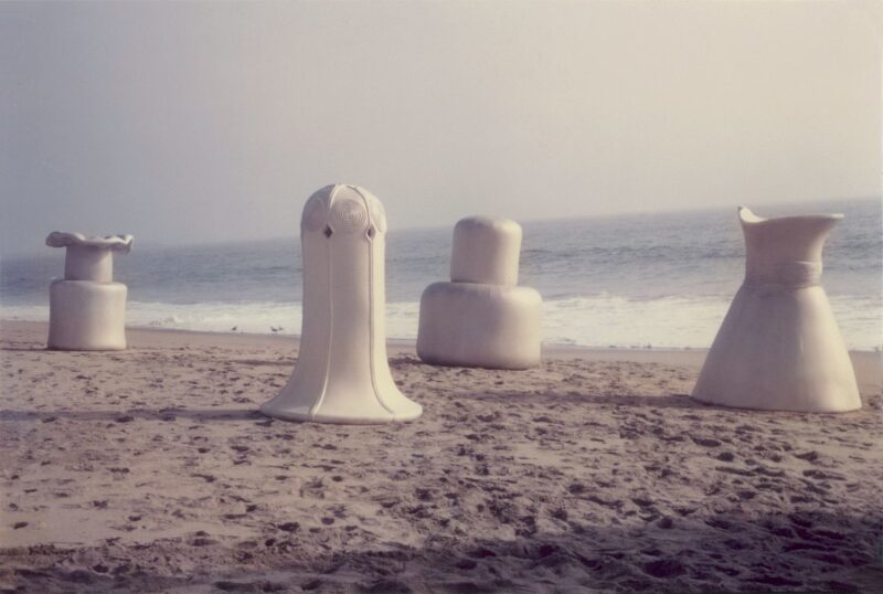 Filmstill from Heidi Bucher‘s video Bodyshells, Venice Beach, California, 1972, The Estate of Heidi Bucher