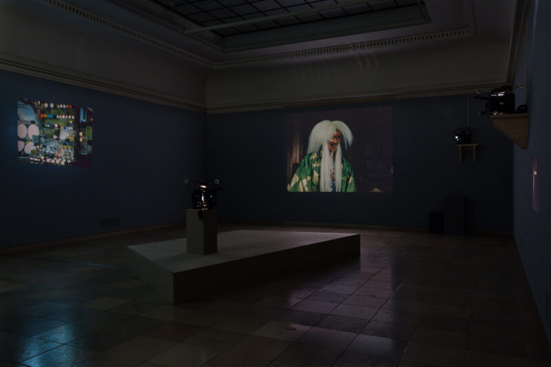 João Maria Gusmão & Pedro Paiva: Installationsansicht, Haus der Kunst, 2016. Foto: Maximilian Geuter