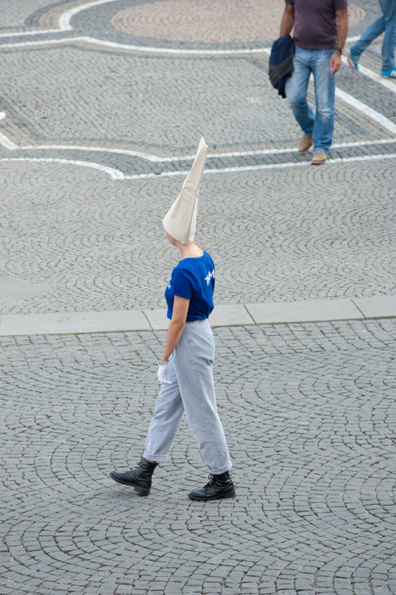 Aktivierung aus Erster Werksatz, 1963-1969, Franz Erhard Walther. Shifting Perspectives, München  2020, Foto: Julia Krüger © VG Bild-Kunst, Bonn 2020