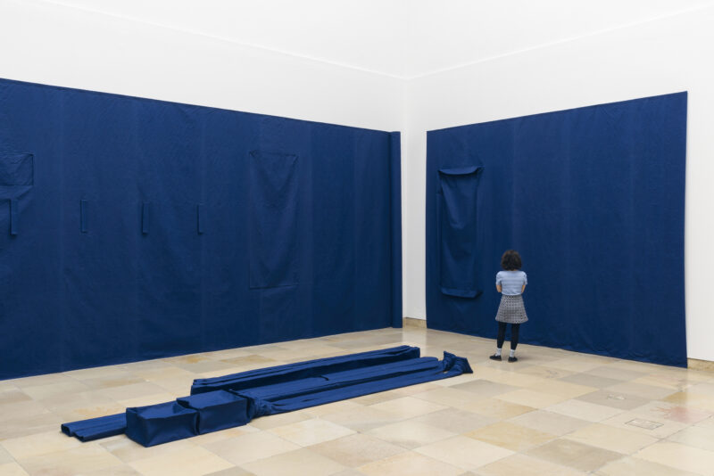 Franz Erhard Walther. Shifting Perspectives, Installationsansicht, Haus der Kunst, 2020, Foto: Maximilian Geuter © VG Bild-Kunst, Bonn 2020