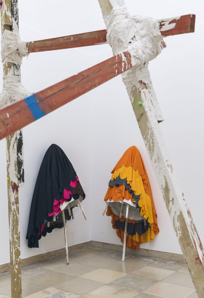 Phyllida Barlow. frontier, Installationsansicht, Haus der Kunst, 2021, Foto: Maximilian Geuter