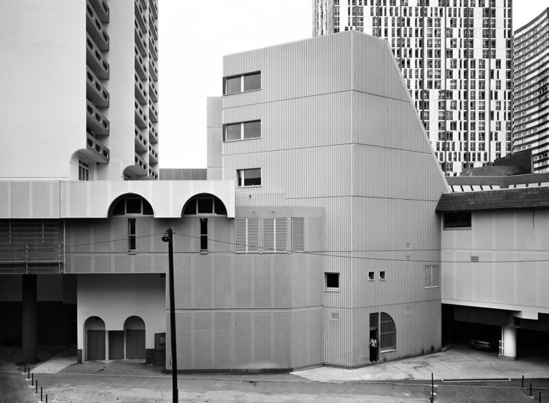 Rue de Beaugrenelle, Beaugrenelle, Paris 1979 Silver gelatin print 66,0 x 84,0 cm © Thomas Struth