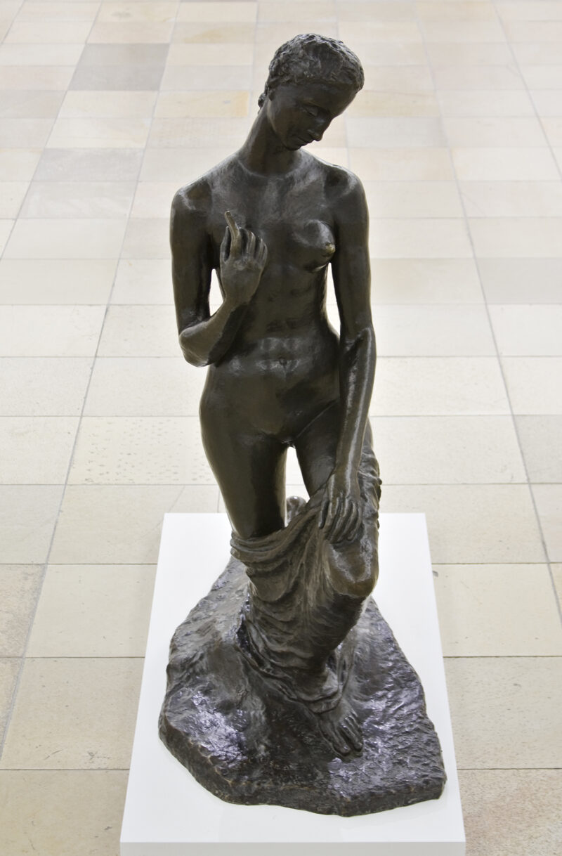 Wilhelm Lehmbruck Kneeling Woman 1911, Bronze Generaldirektion Kulturelles Erbe Rheinland-Pfalz Direktion Landesmuseum Mainz exhibited "Entartete Kunst", 1937 (stoneware version destroyed) documenta 1, 1955, Kassel (Bronze) installation view Haus der Kunst, photo: Marino Solokhov