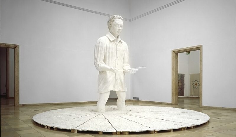 Thomas Schütte, Mann im Matsch, Installationsansicht Haus der Kunst, 2009