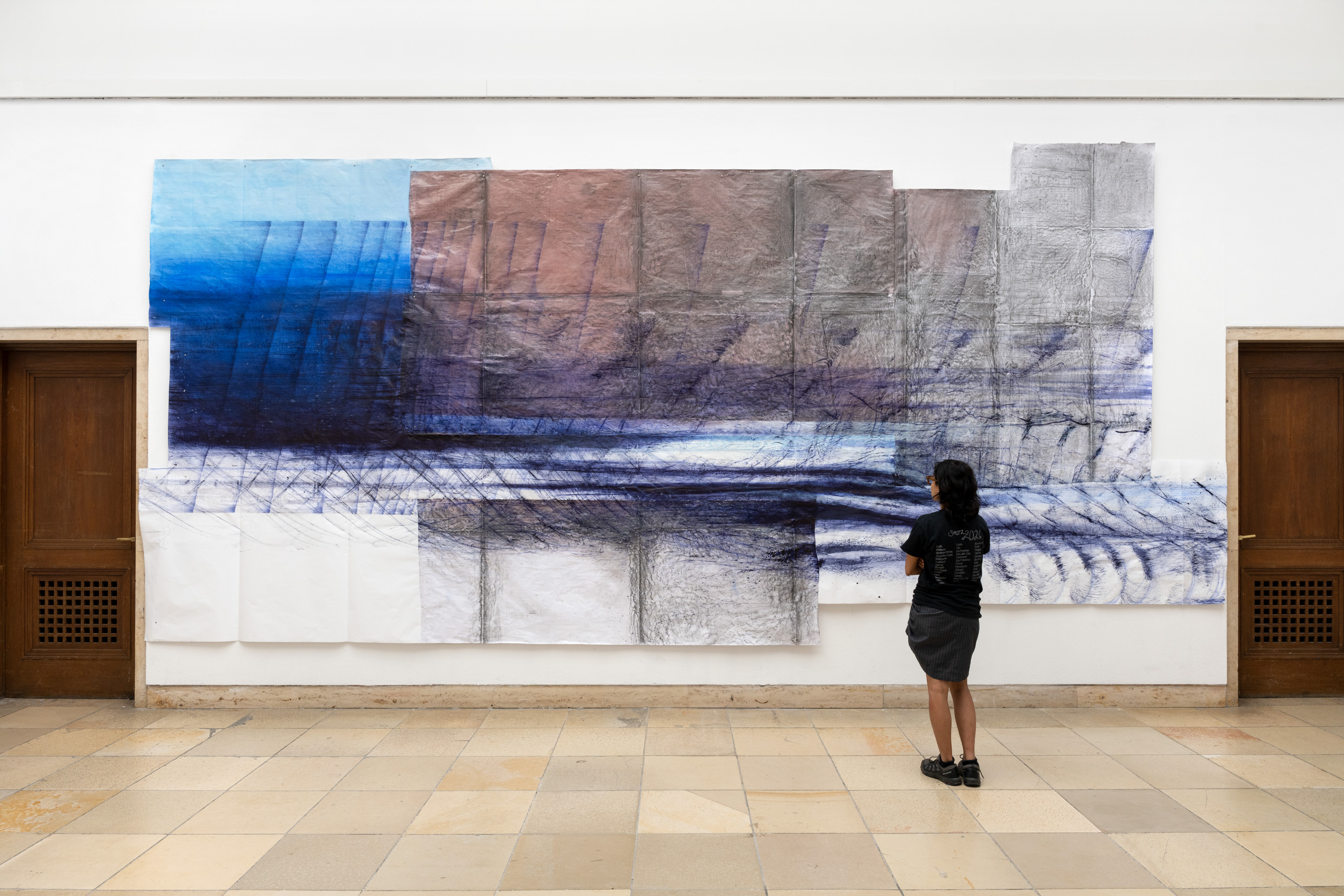 „Maria VMier. I follow the wind through the stone“, Ausstellungsansicht Haus der Kunst, 2026. Foto:  STF Art Documentation.